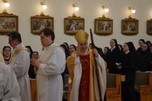 Brněnský biskup Vojtěch Cikrle v Rajhradě u příležitosti 100. výročí založení kongregace 